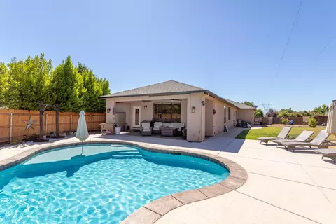 4576 Alta Saga Dr, Redding, CA 96002 photo 33