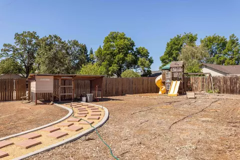 4576 Alta Saga Dr, Redding, CA 96002 photo 40