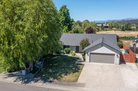 5486 Mill Pond Ln, Redding, CA 96001 photo 2