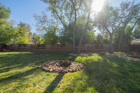 2745 Pacific Ave, Redding, CA 96002 photo 23