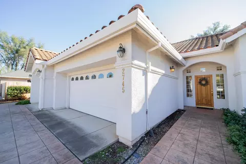 2745 Pacific Ave, Redding, CA 96002 photo 3