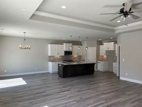 3511 Sacramento Dr, Redding, CA 96001 photo 9