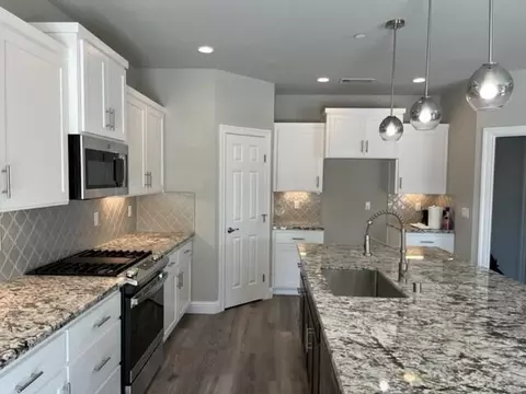 3511 Sacramento Dr, Redding, CA 96001 photo 6