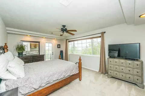 15977 Highland Cir, Redding, CA 96001 photo 23