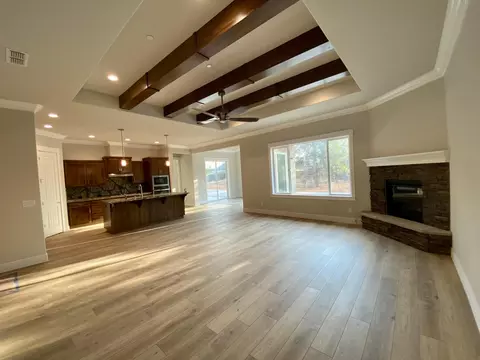 19336 Hollow Ln, Redding, CA 96003 photo 4