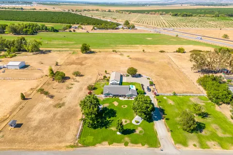 23070 Kilkenny Ln, Red Bluff, CA 96080 photo 4