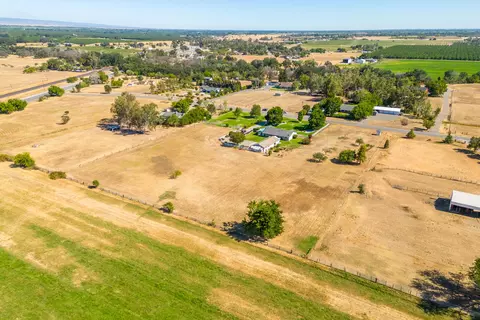 23070 Kilkenny Ln, Red Bluff, CA 96080 photo 46