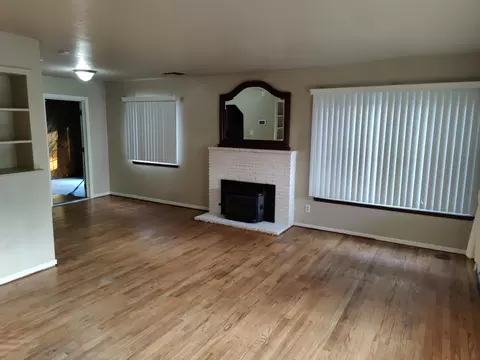 2117 Washington, Redding, CA 96001 photo 3