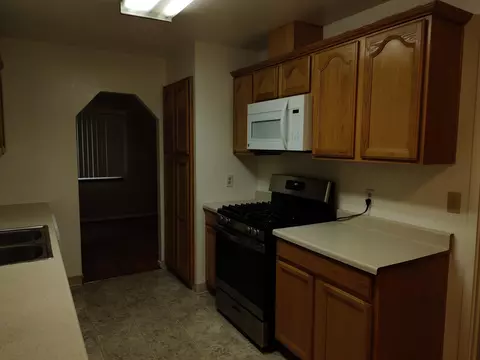 2117 Washington, Redding, CA 96001 photo 2