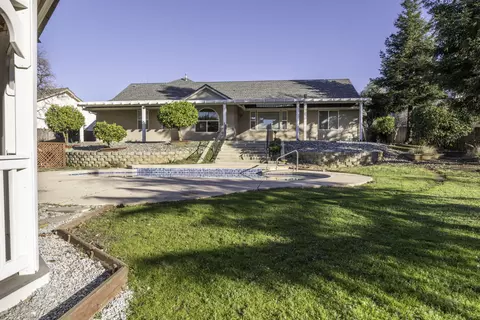 1458 Gladstone Ct, Redding, CA 96001 photo 7