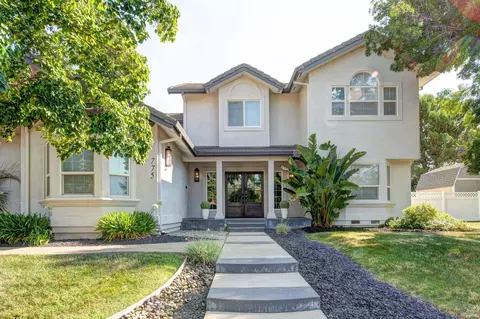 775 Sunriver Ln, Redding, CA 96001 photo 1