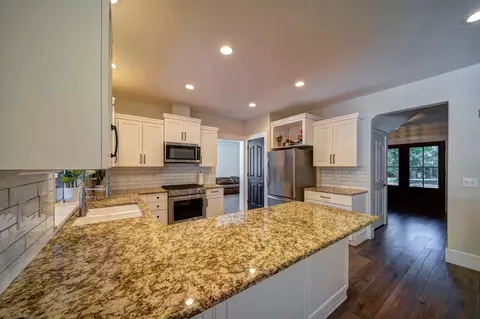 775 Sunriver Ln, Redding, CA 96001 photo 10