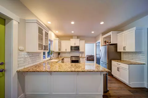 775 Sunriver Ln, Redding, CA 96001 photo 9