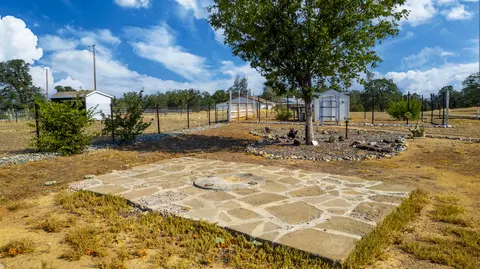 21576 Kathy Ln, Redding, CA 96003 photo 27