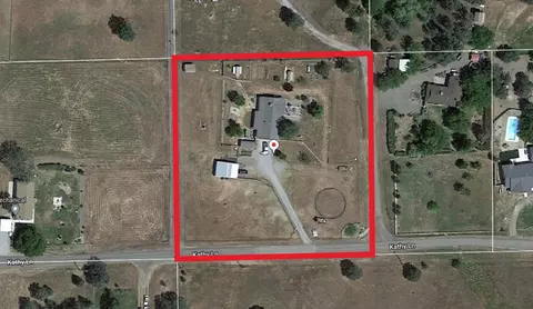 21576 Kathy Ln, Redding, CA 96003 photo 39