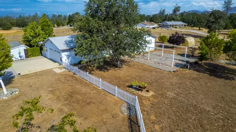 21576 Kathy Ln, Redding, CA 96003 photo 37
