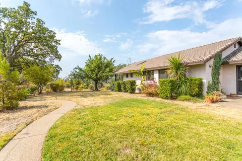 2809 Panorama Dr, Redding, CA 96003 photo 5
