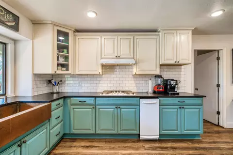 15642 Mountain Shadows Dr, Redding, CA 96001 photo 18