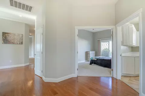 1235 Chandon Ct, Redding, CA 96003 photo 4