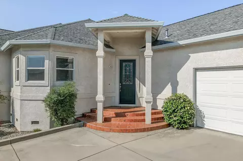 1235 Chandon Ct, Redding, CA 96003 photo 3