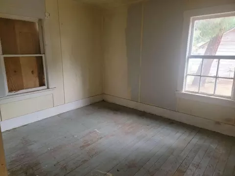 20288 Cedar St, Burney, CA 96013 photo 4