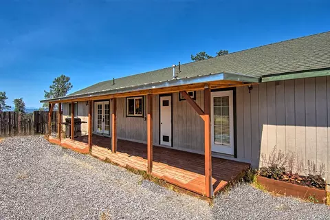 14341 Moss Dr, Redding, CA 96003 photo 2