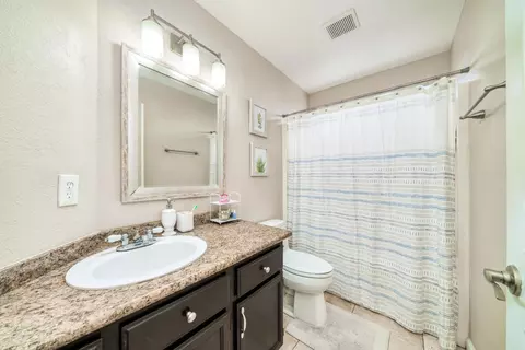 882 Montcrest Dr, Redding, CA 96003 photo 16