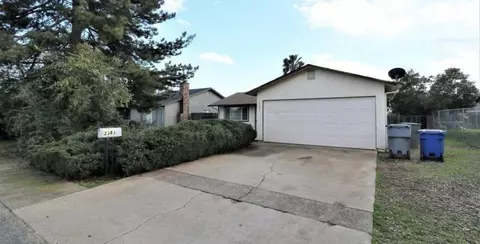 2383 Venus Way, Redding, CA 96002 photo 2