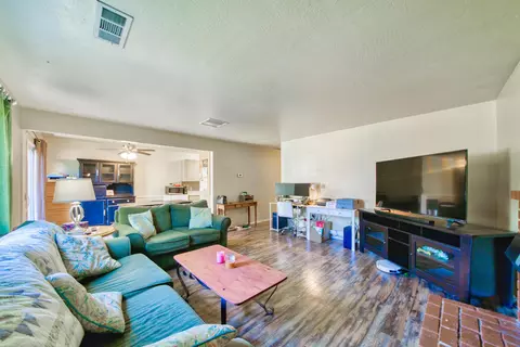 630 Walton Dr, Red Bluff, CA 96080 photo 5