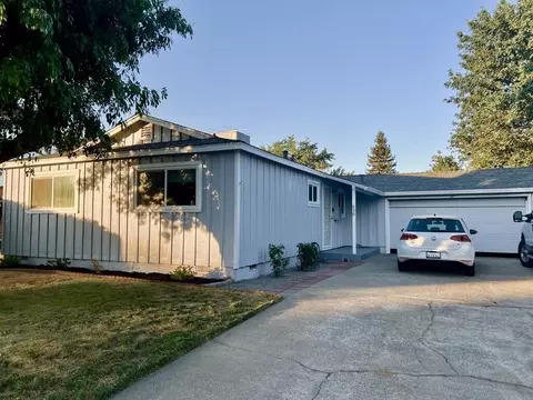 630 Walton Dr, Red Bluff, CA 96080 photo 1