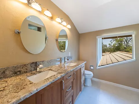 7798 Justice Mine Rd, Redding, CA 96001 photo 13