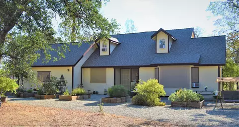 8807 Quail Valley Dr, Redding, CA 96002 photo 1