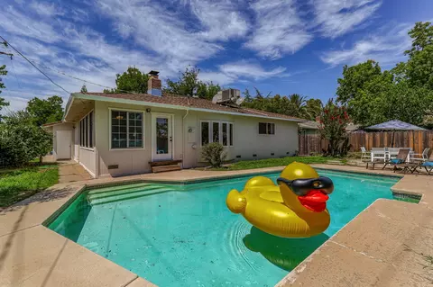 6661 Southgate Dr, Redding, CA 96001