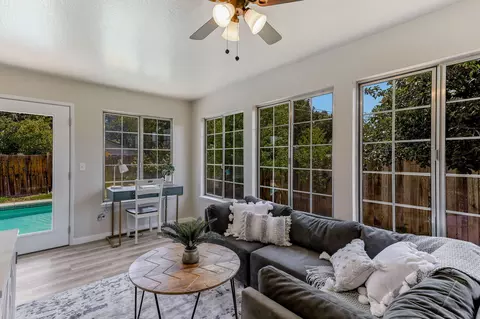 6661 Southgate Dr, Redding, CA 96001 photo 5