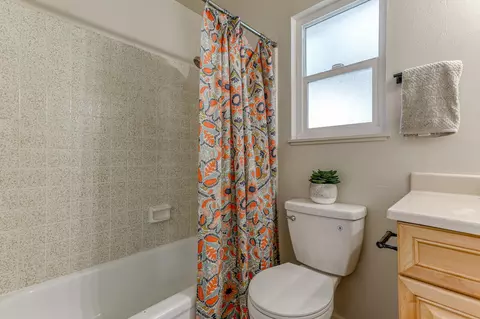6661 Southgate Dr, Redding, CA 96001 photo 11