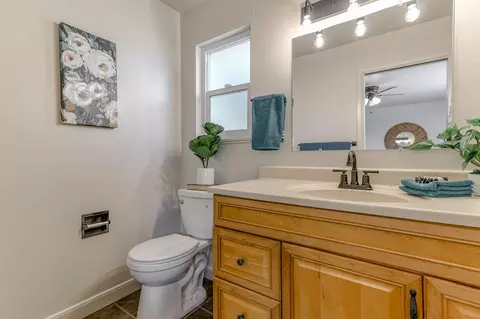 6661 Southgate Dr, Redding, CA 96001 photo 8