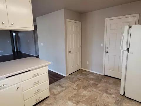 1030 Dara Ct, Redding, CA 96003 photo 5