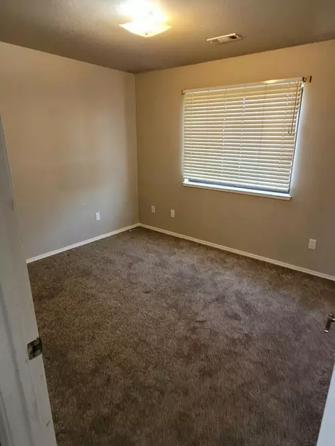 1030 Dara Ct, Redding, CA 96003 photo 12