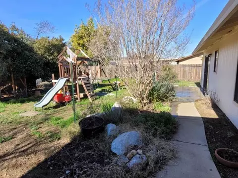 1030 Dara Ct, Redding, CA 96003 photo 28