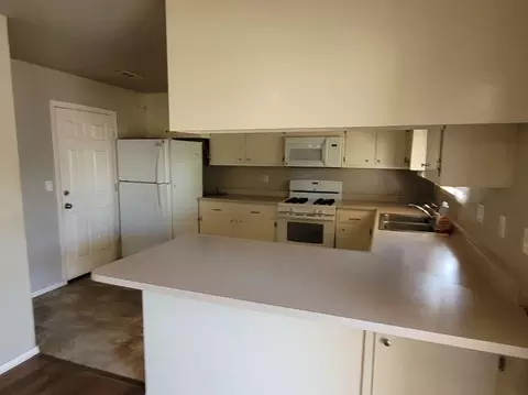 1030 Dara Ct, Redding, CA 96003 photo 9