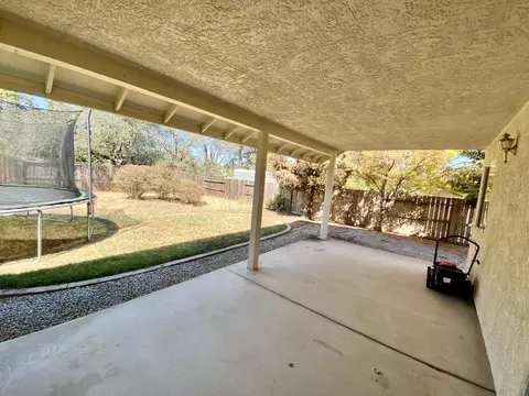 3042 Sunglow Dr, Redding, CA 96001 photo 13
