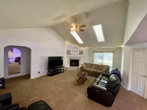 3042 Sunglow Dr, Redding, CA 96001 photo 19