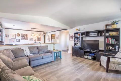 3737 Rushmore, Redding, CA 96001 photo 12