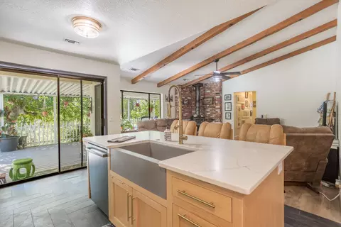 3737 Rushmore, Redding, CA 96001 photo 7