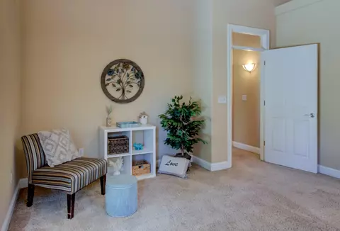 697 San Gabriel St, Redding, CA 96003 photo 25
