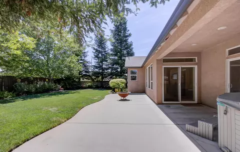 697 San Gabriel St, Redding, CA 96003 photo 36