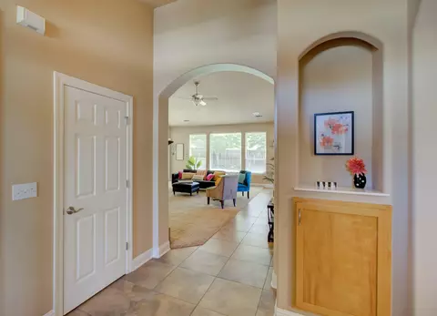 697 San Gabriel St, Redding, CA 96003 photo 7