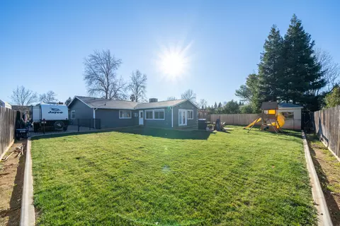 3345 Capricorn Way, Redding, CA 96002 photo 27