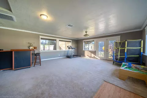3345 Capricorn Way, Redding, CA 96002 photo 10
