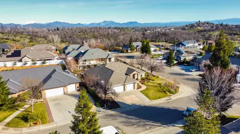 4608 Mayo Ct, Redding, CA 96001 photo 2